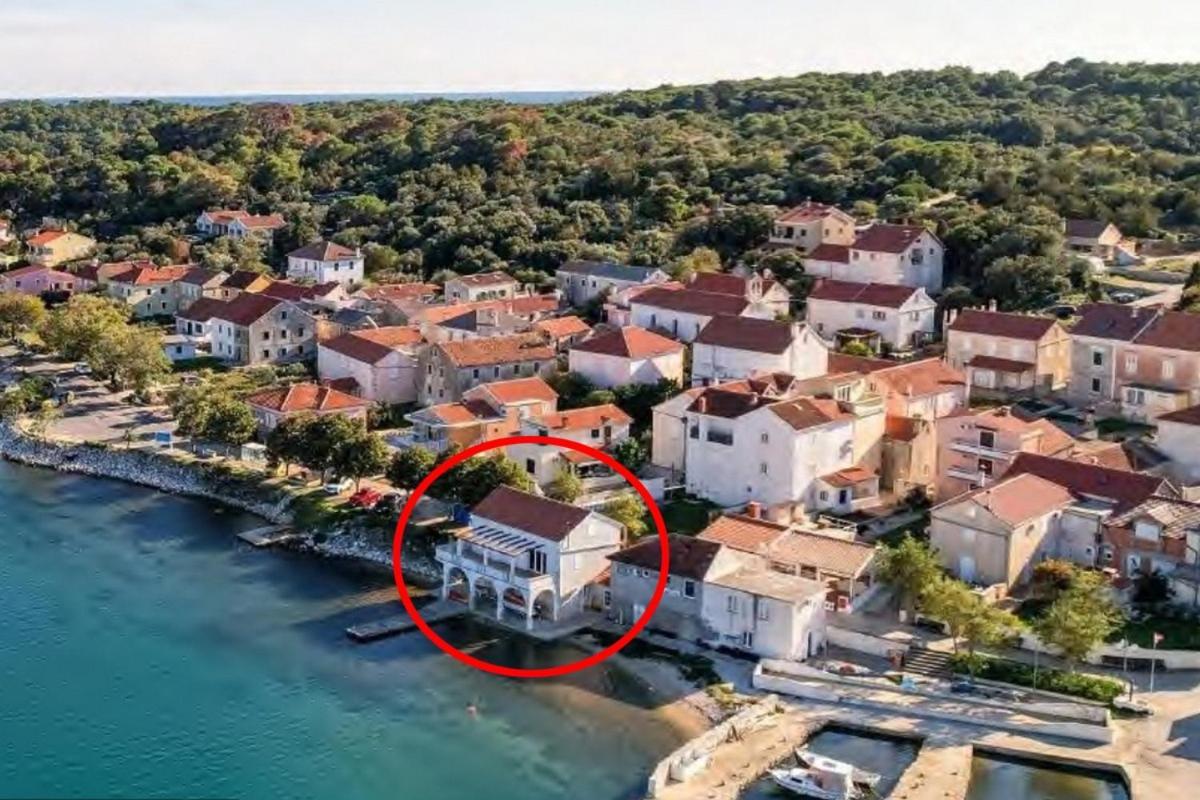 Holiday home Seaside House Veli Rat, Dugi Otok - 22718